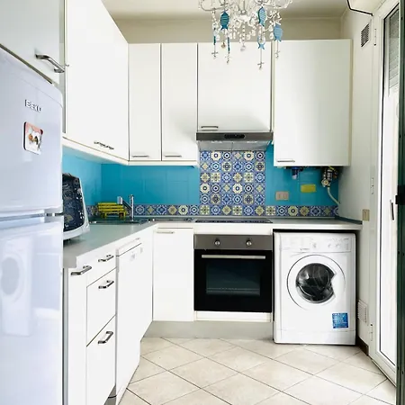 Three-room With Penthouse In Cecina Lägenhet