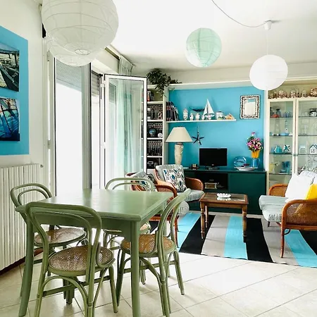 Διαμέρισμα Three-room With Penthouse In Cecina